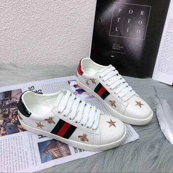 小蜜蜂小白鞋2022年新款酷奇欧洲站系带平底ins潮情侣休闲板鞋莆田