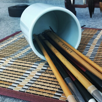 芬尚 文房书画用品 仿玉笔筒毛笔筒仿陶瓷塑料笔筒 学生书房办公学习用桌面摆件美观实用防摔12*10cm