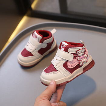 gduckkids小黄鸭女宝宝运动鞋加绒板鞋冬季卡通软底防滑儿童休闲鞋