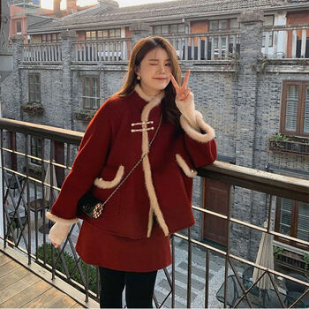 nrdcz过年新年衣服女装新款套装冬季战袍中式毛呢开衫外喜庆臀半红色