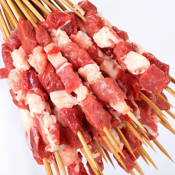 羊肉串户外烧烤羊肉串新鲜手工串制烧烤食材羔羊肉串串批发烧烤串