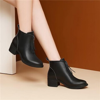 达芙妮daphne真皮秋冬皮靴中年妈妈单靴女加绒皮鞋真内增高短切靴大码