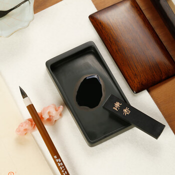 弘梅 手工修水4.8寸砚台歙砚 原石研墨书写国画绘画墨盒修水素砚 文房四宝礼盒装砚台带盖 弘梅 手工修水4.8寸砚台歙砚 原石研墨书写国画绘画墨盒修水素砚 文房四宝礼盒装砚台带盖