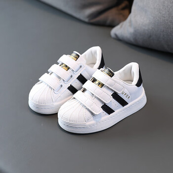 小白鞋秋季宝宝板鞋软底学生鞋适合3-6岁小男孩穿秋天穿纯色简便魔术