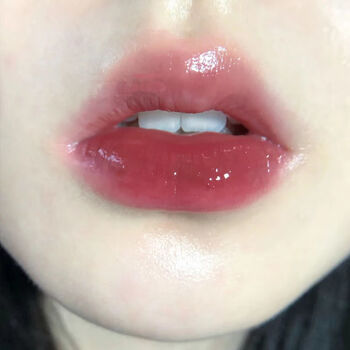 菲诗伊人fsyr冰透水光镜面唇釉学生素颜唇彩唇蜜口红纯欲嘟嘟唇显白