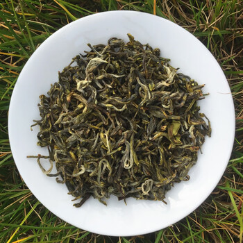 鹿溪玉贡茶叶2022远安黄茶宜昌远安特产鹿苑毛尖黄芽茶罐装备