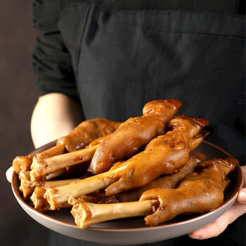 回乡斋五香羊蹄熟食清真麻辣羊肉香辣肉类即食酱香卤羊蹄子真空零食