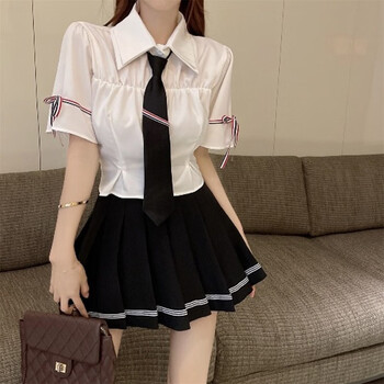 少女装时尚女装网红学院风小个子穿搭白色衬衫百褶短裙俏皮活泼减龄两