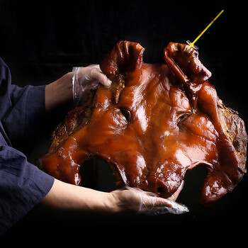 涌山腊猪头特色烟熏猪头肉江西特产农家干货腊肉风干香肠腊猪脸酱板鸭
