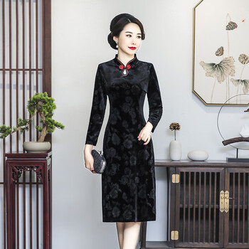 秋天旗袍裙40一50岁 祺袍秋冬款气质妈妈装中长款金丝绒连衣裙中年