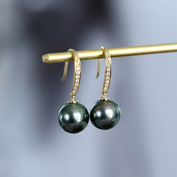 迪美嘉大溪地黑珍珠耳环18k金耳勾正圆极强光孔雀绿珍珠耳坠