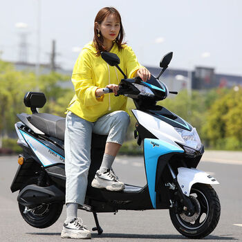 2022年新款电动车成人72v大功率轻便电动摩托车60v脚踏双人电瓶车