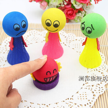 爬墙蜘蛛人蜘蛛人玩具爬墙超人粘性发泄玩具蜘蛛侠爬墙小人跳小人10个