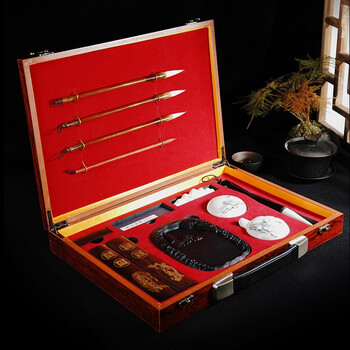 荣宝斋 文房四宝套装 毛笔墨纸砚全套 书法专用成人初学者入门 高档书法收藏精品礼盒 匠心独运 荣宝斋 文房四宝套装 毛笔墨纸砚全套 书法专用成人初学者入门 高档书法收藏精品礼盒 匠心独运