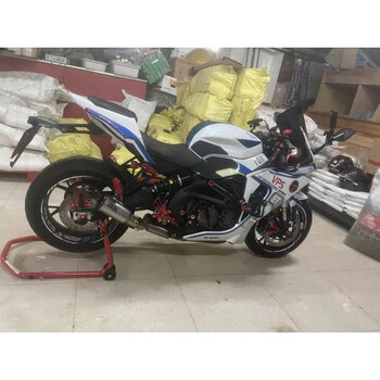 适用于赛600改装第二代后驼峰白色带人现货