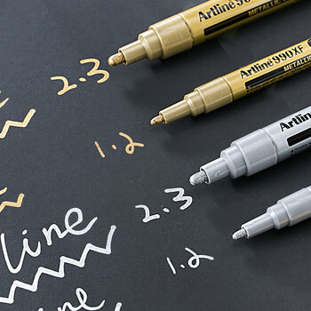 旗牌(Shachihata)Artline 金银速干防水不褪色碑文补漆笔 签字笔 记号笔 涂鸦笔油漆笔圆头2.3mm银EK-900 旗牌(Shachihata)Artline 金银速干防水不褪色碑文补漆笔 签字笔 记号笔 涂鸦笔油漆笔圆头2.3mm银EK-900