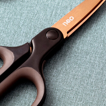 得力(deli)175mm镀钛不锈钢剪刀 软包胶手柄手工剪子 6053 蓝色