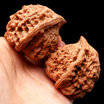 文玩核桃 天然异形蛇头半壁鹰嘴王勇麒麟纹官帽 小众手盘把件聚宝盆