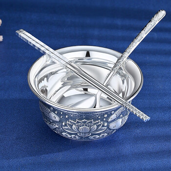 莉翠行 999足银碗筷勺子家用食用双层隔热浮雕银碗银筷子银勺子三件套