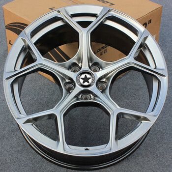 奔驰本田大众cc奥迪a3宝马领克09蔚来et5 银色 18寸轮毂