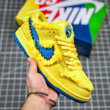 耐克顿耐sbdunklow三只跳舞小熊联名毛绒保暖学生男女运动低帮板鞋