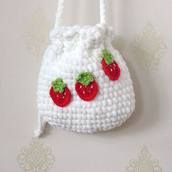 抖音手工编织钩针爱心编织包草莓蛋糕包包手织毛线针织自制束口包diy