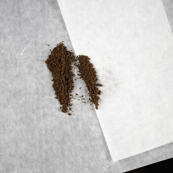 海斯迪克 HKQS-185 称量纸 实验室称重垫纸 称物纸天枰用 光面纸 200*200mm（1包）500张/包