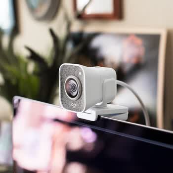 罗技（Logitech）StreamCam 企业级高清直播摄像头 家用摄像头电脑摄像头 网课教学 面部追踪 1080p 即插即用 白色