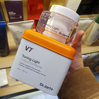 韩国v7素颜霜韩国drjart维生素活颜霜v7素颜霜补水保湿改善素颜霜伊夏