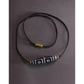 超激レア珍品‼︎ 古代丸型　虎牙四眼天珠 超激レア珍品‼︎ 古代丸型 虎牙四眼天珠 四眼天