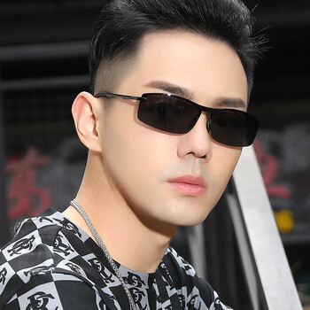 紫外线太阳镜男士司机日夜两用钓鱼变色墨镜男款潮枪框黑灰片白天专用