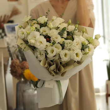 热带之恋鲜花速递洋桔梗小雏菊玫瑰花束送女友朋友闺蜜生日礼物全国同城配送长沙成都武汉太原花店送花上门15只白桔梗花束 图片价格品牌报价 京东