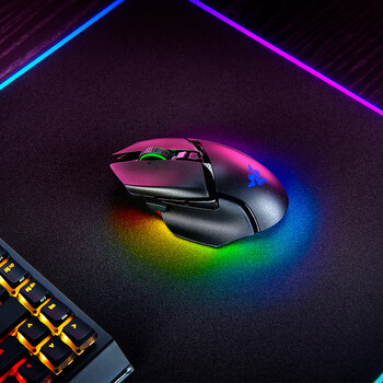 雷蛇(Razer)巴塞利斯蛇V3专业版无线鼠标 人体工学设计 RGB幻彩灯效鼠标 吃鸡/LOL/CS GO游戏 黑色 雷蛇(Razer)巴塞利斯蛇V3专业版无线鼠标 人体工学设计 RGB幻彩灯效鼠标 吃鸡/LOL/CS GO游戏 黑色