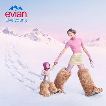 依云（evian）矿泉水 法国进口 750ml*12气泡水箱装饮用水高端矿泉水天然弱碱水