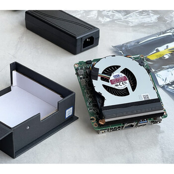 intel英特尔nuc8i3pnb八代i38145u迷你工控itx电脑主板加定制盒主板i3