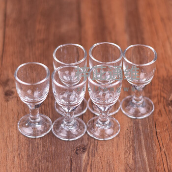 莱妙依酒杯烈酒杯白酒杯小号5钱杯分酒器套装云吞酒杯高脚杯6个小酒杯