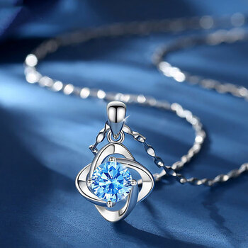 周大福s999银项链女四叶草海洋之心蓝色锆石锁骨链轻奢小众设四叶草
