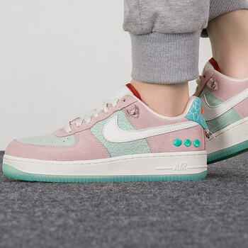 nike耐克新款女鞋af1空军一号运动鞋拼接像素休闲鞋板鞋do2330511dq5
