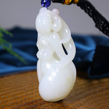 玉赐平安玉美人男士款手把件新疆天然和田玉把玩件白玉籽料遇贵人文玩