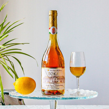 托卡伊 Tokaji 托卡伊 匈牙利贵腐酒 匈牙利进口托卡伊贵腐酒tokajiaszu贵腐酒阿苏甜白女士葡萄酒贵腐甜酒