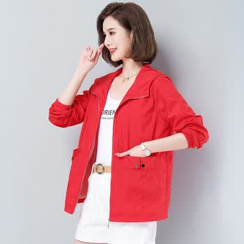 新款短款外套时尚休闲皮肤衣中年妈妈女式连帽防晒服红色4xl155165斤