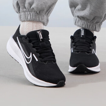 耐克(nike)运动鞋女鞋 2024春季新款健身低帮网面透气轻便休闲鞋跑步