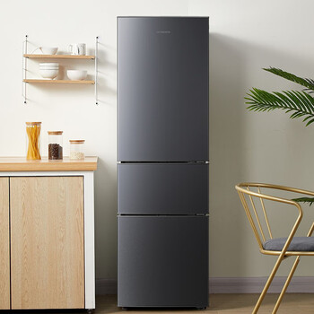 创维 (SKYWORTH）210升小冰箱 三门家用小型电冰箱 三门三温区中门软冷冻 保鲜省电低音P21TJ