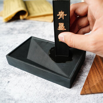 【全网低价,真便宜直播间】一得阁砚台原石天然5寸砚台带盖文房四宝毛笔墨汁书法方形手工端砚歙砚研墨初学者成人学生用品 【全网低价,真便宜直播间】一得阁砚台原石天然5寸砚台带盖文房四宝毛笔墨汁书法方形手工端砚歙砚研墨初学者成人学生用品