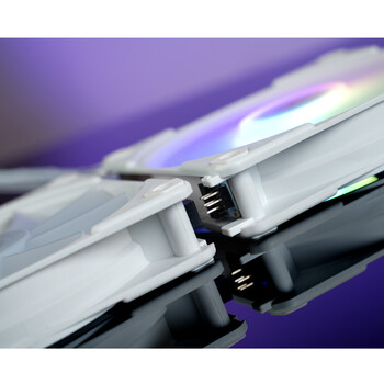 乔思伯(JONSBO)ZF-120W 三合一 白色 魔术风扇(免线拼接/5V3针ARGB接口/PWM温控/12CM机箱风扇X3套装) 乔思伯(JONSBO)ZF-120W 三合一 白色 魔术风扇(免线拼接/5V3针ARGB接口/PWM温控/12CM机箱风扇X3套装)