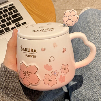 空座汀早餐陶瓷杯子女带盖勺可爱马克杯ins高颜值创意学生情侣咖啡