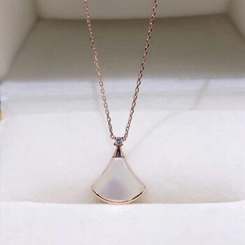 项链女白贝母锁骨链网红18k真金玫瑰金吊坠 18k真金白贝小裙子项链