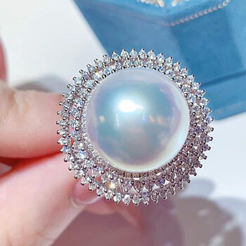 莫氏珠宝澳洲南洋海水珍珠白珠戒指18k钻石镶嵌豪华三圈钻花瓣设计款