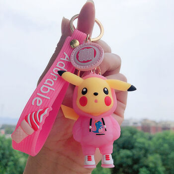 屿汐新品挎包挂件饰品男网红棒球帽皮卡丘钥匙扣时尚男女挂件书包公仔