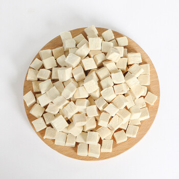 精选宠物冻干零食鸡胸脯肉粒猫狗冻干粮批发支持贴牌工厂定制冻干鸡肉